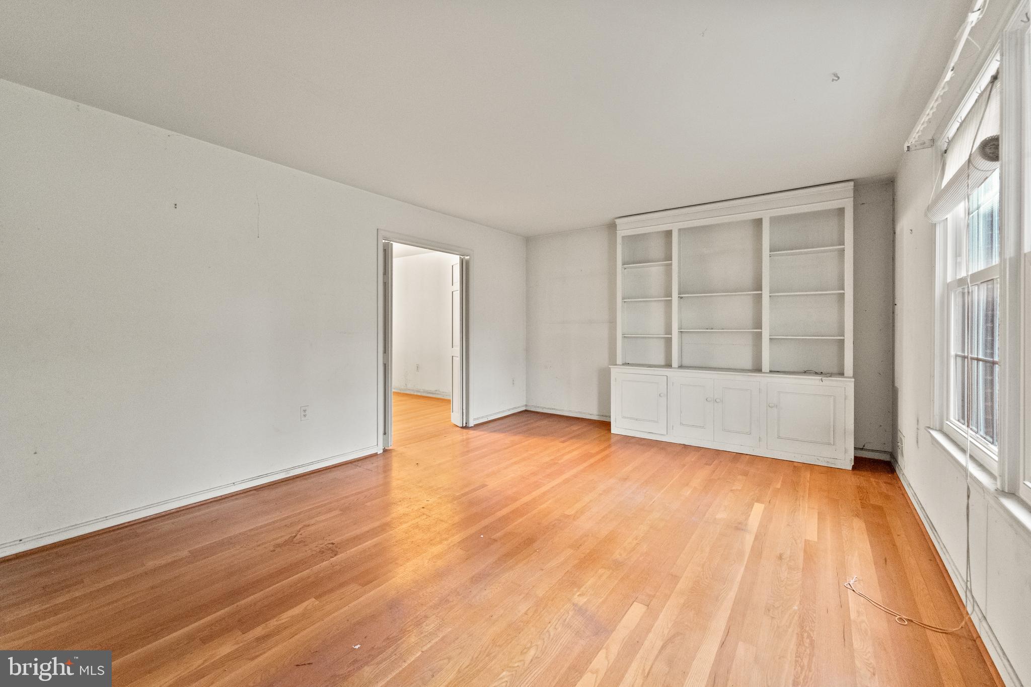 509 Finsbury Road Silver Spring, MD 20904 - Photo 4 of 26 Gallery Image 4