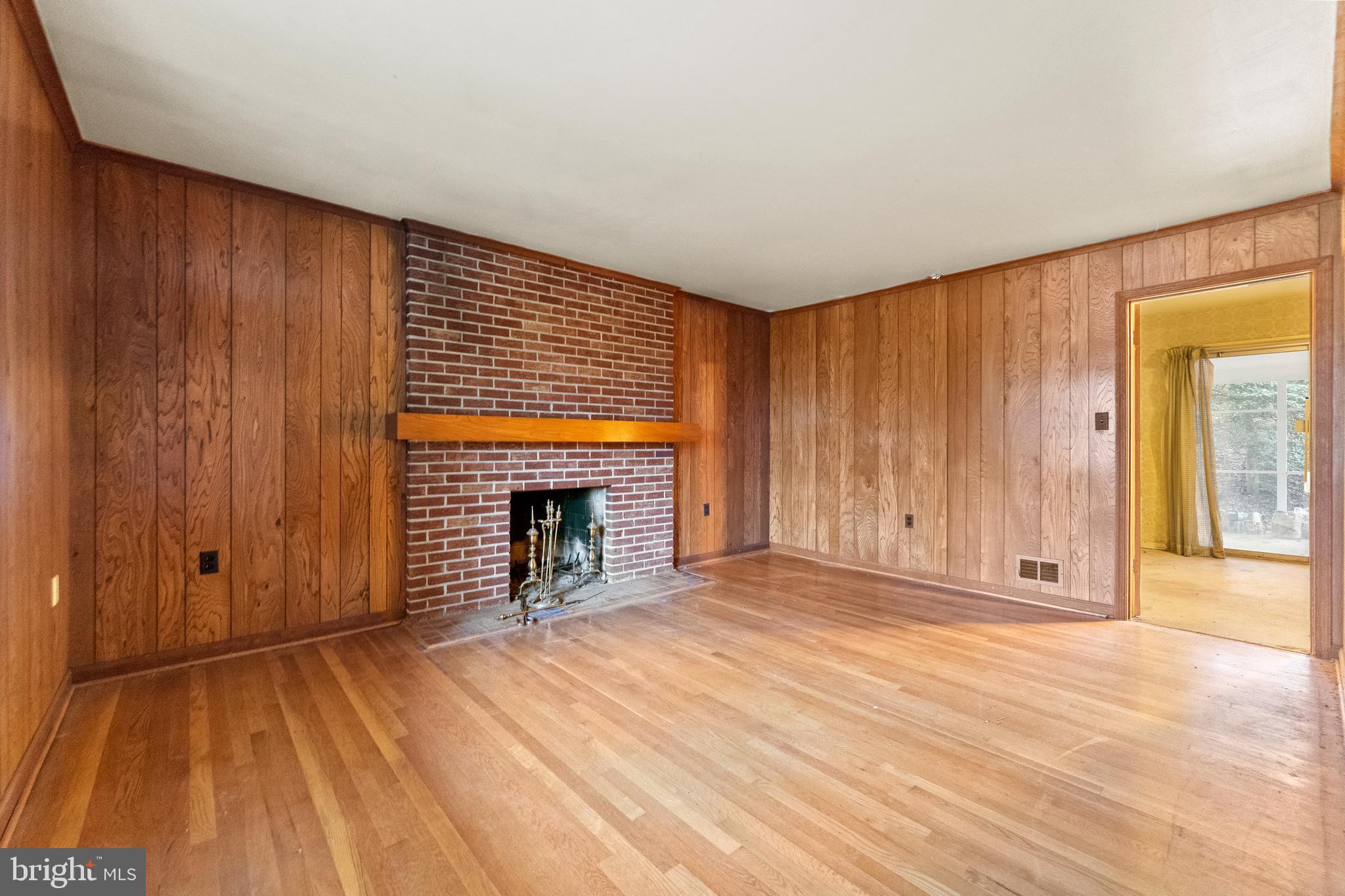 509 Finsbury Road Silver Spring, MD 20904 - Photo 7 of 26 Gallery Image 7