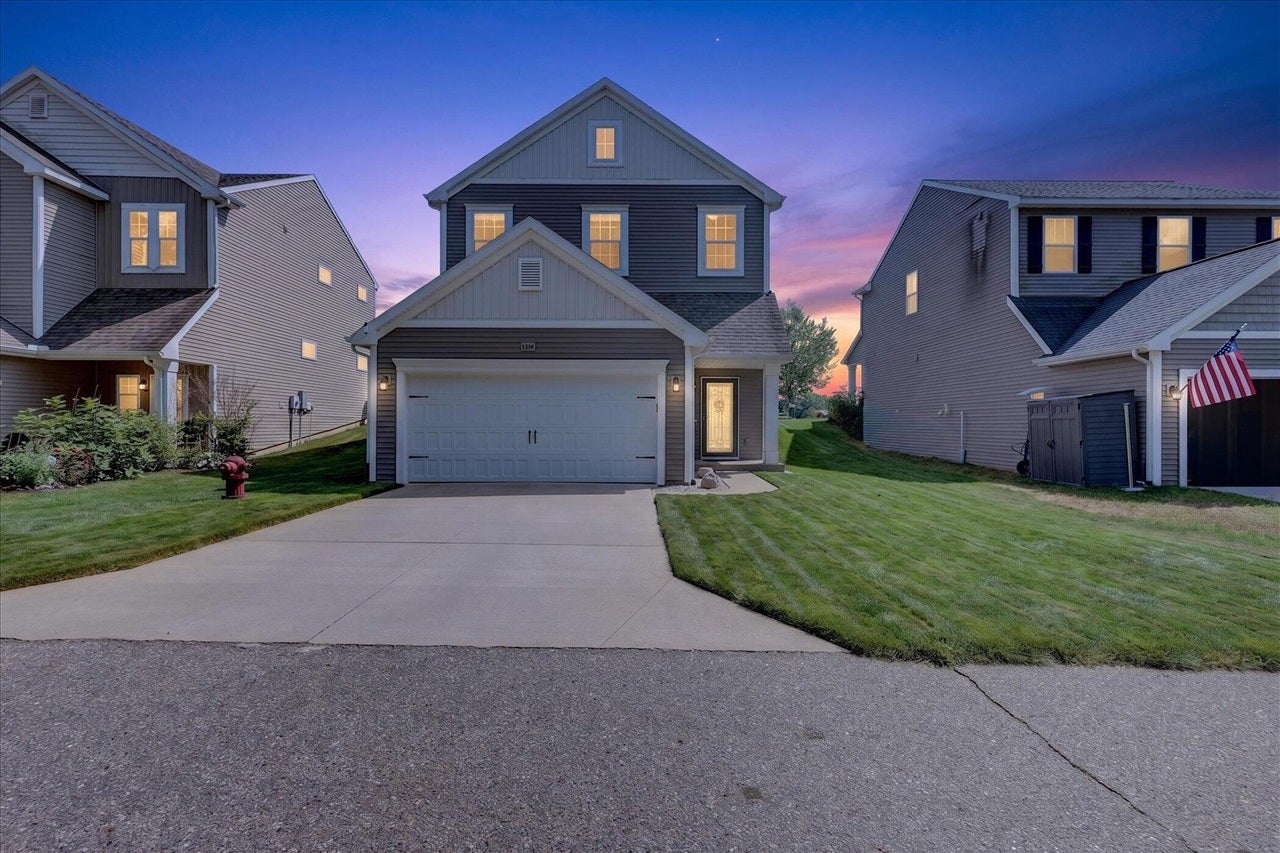 1314 Highland Hill Lowell, MI 49331 - Photo 2 of 45 Gallery Image 2