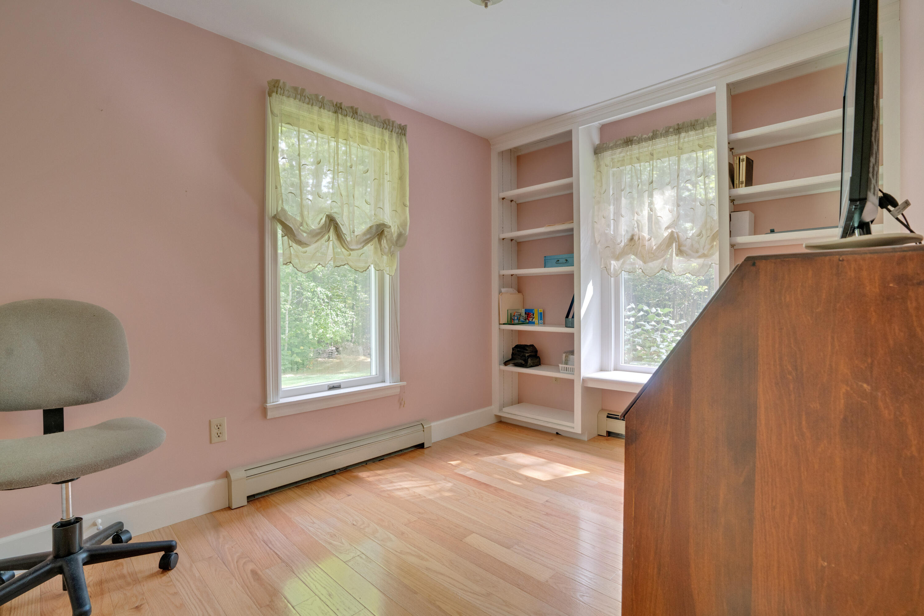 15 Crockett Road Gorham, ME 04038 - Photo 23 of 45 1st flr bedroom