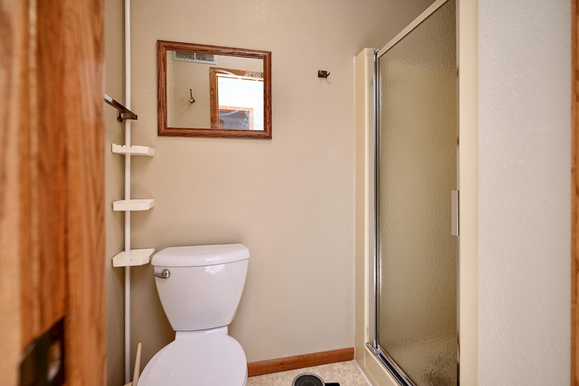 935 38th Avenue Goodview, MN 55987 - Photo 22 of 39 22 UL Bathroom I