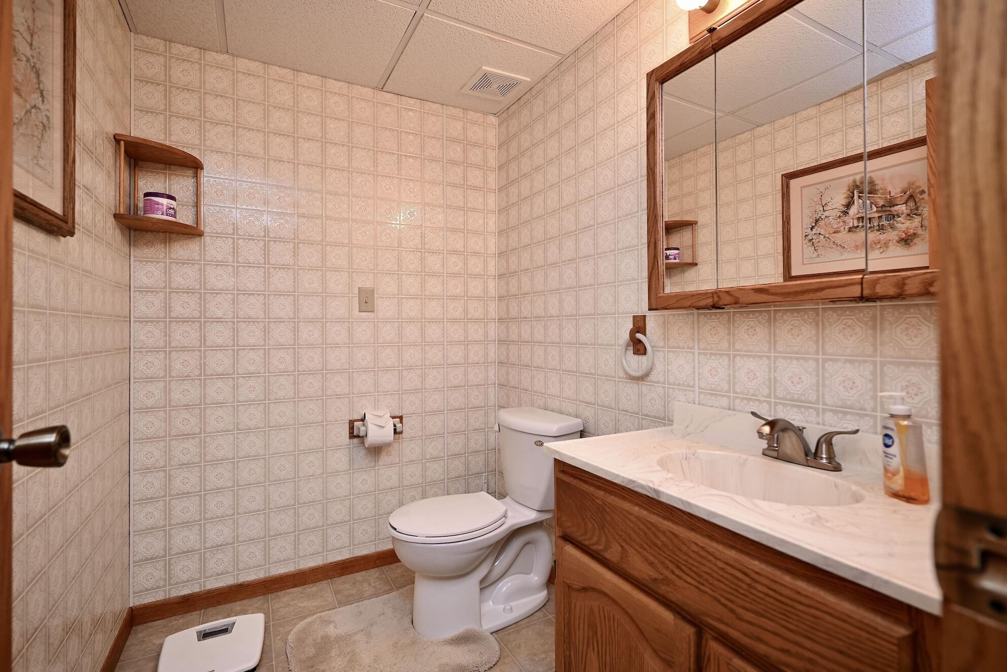 935 38th Avenue Goodview, MN 55987 - Photo 27 of 39 27 LL Half Bathroom