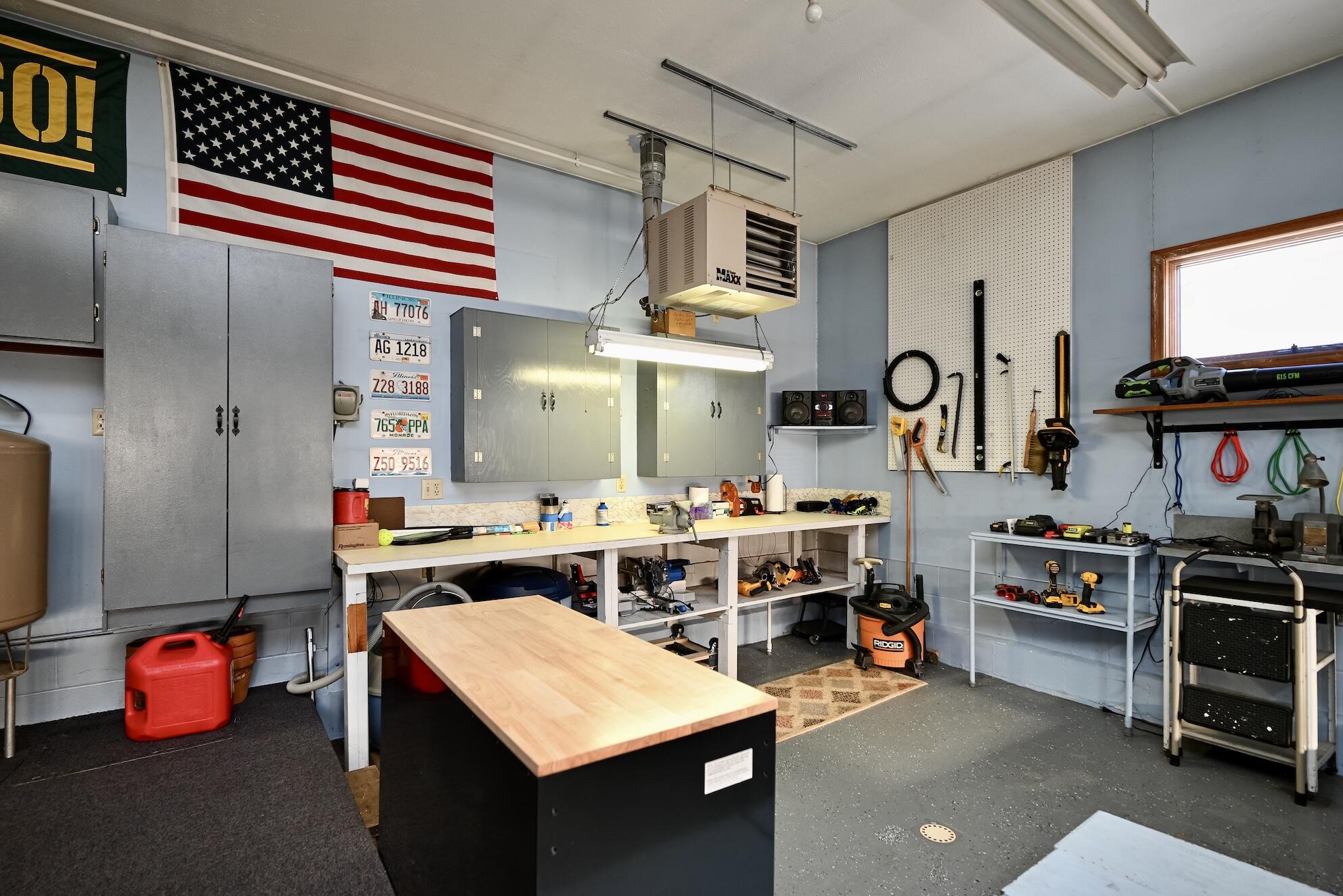 935 38th Avenue Goodview, MN 55987 - Photo 32 of 39 32 Garage Workshop