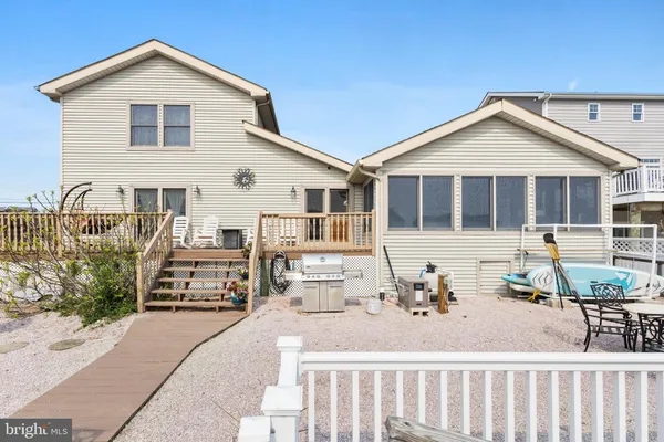 $499,000 | 8 South Captain Drive, Tuckerton, NJ 08087