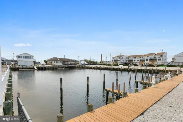 $499,000 | 8 South Captain Drive, Tuckerton, NJ 08087
