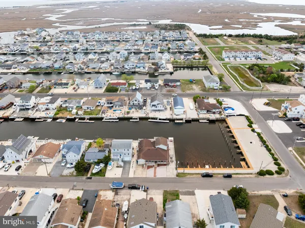 $499,000 | 8 South Captain Drive, Tuckerton, NJ 08087