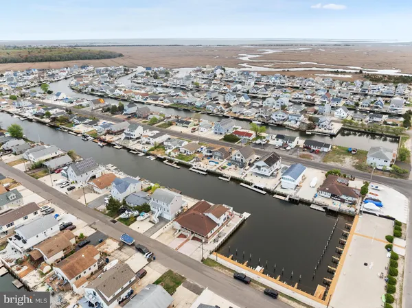 $499,000 | 8 South Captain Drive, Tuckerton, NJ 08087