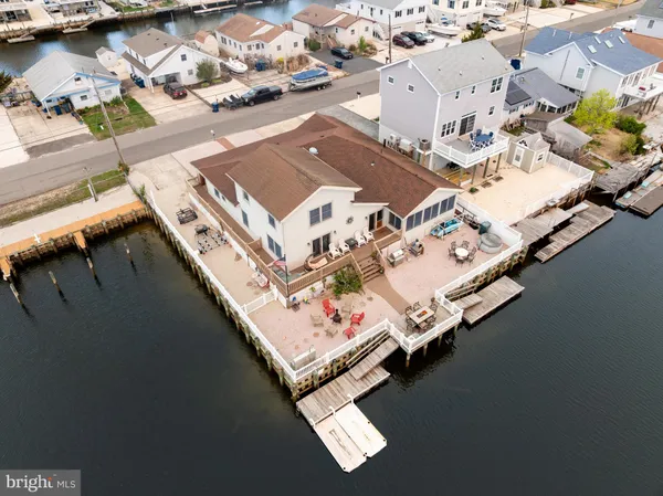 $499,000 | 8 South Captain Drive, Tuckerton, NJ 08087