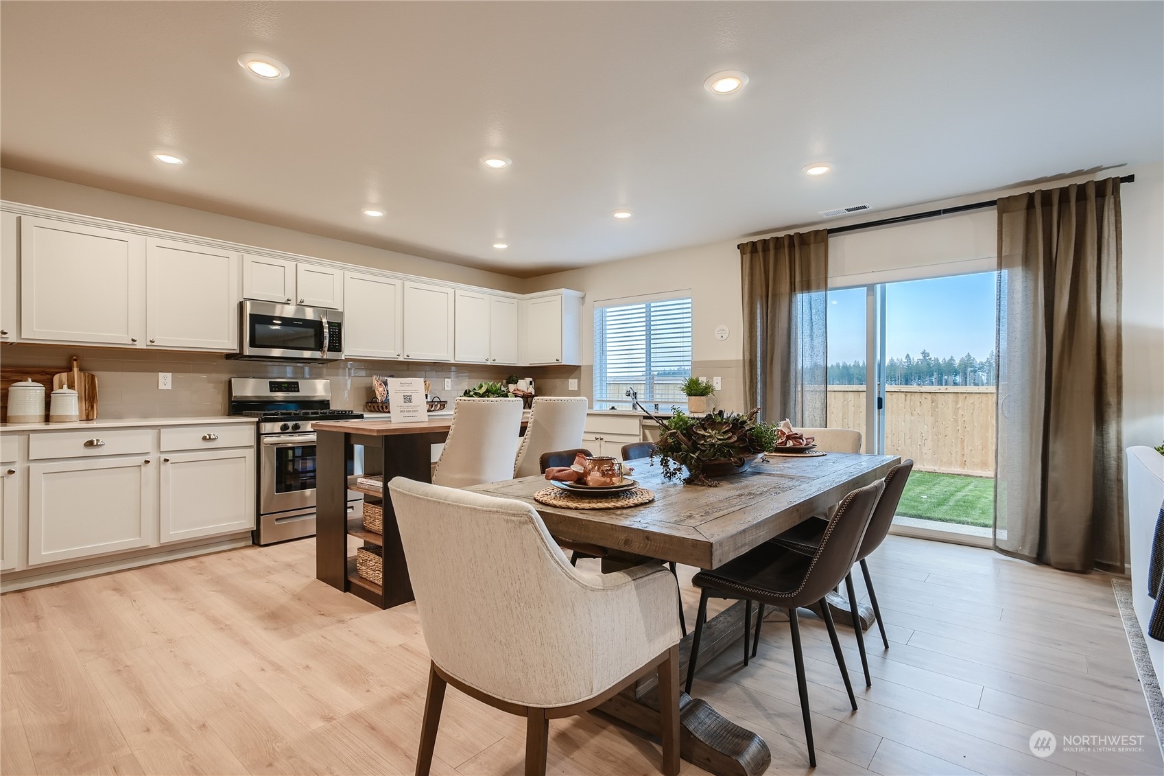 440 Northeast Ridge Point Boulevard, Unit 139 Belfair, WA 98528 - Photo 3 of 14 Gallery Image 3