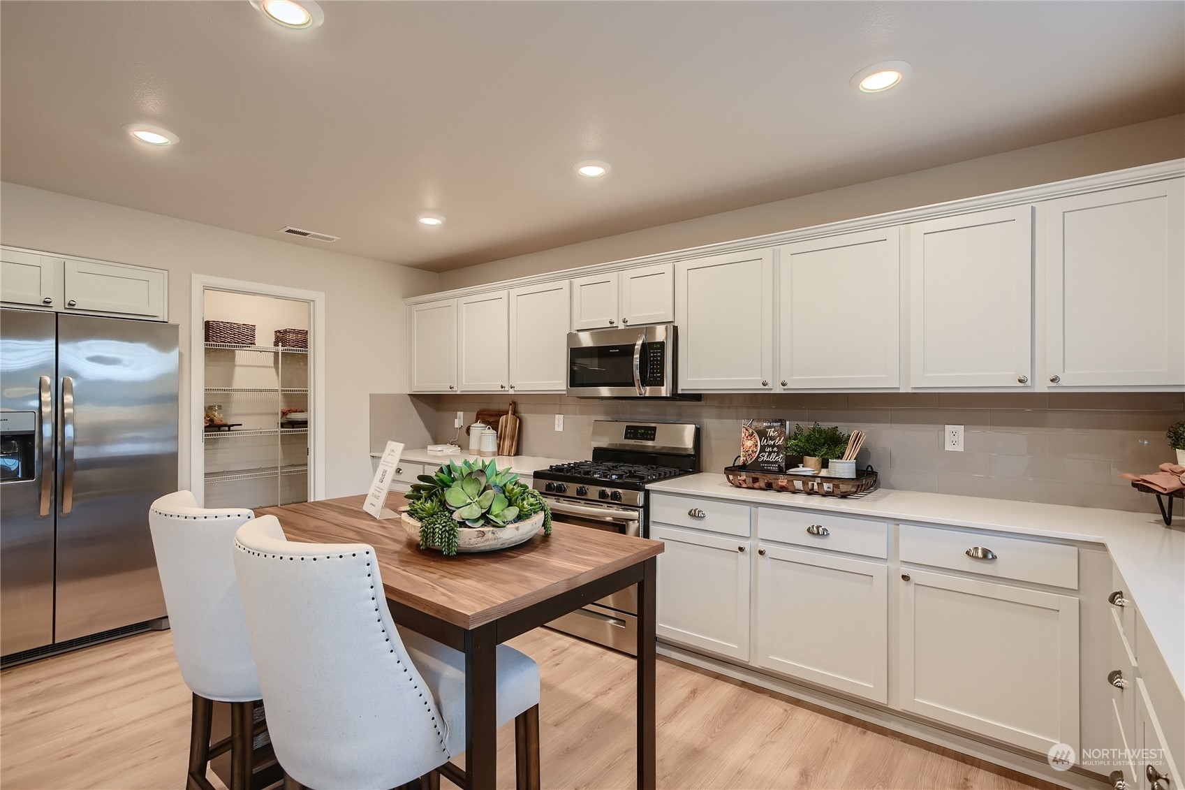 440 Northeast Ridge Point Boulevard, Unit 139 Belfair, WA 98528 - Photo 7 of 14 Gallery Image 7