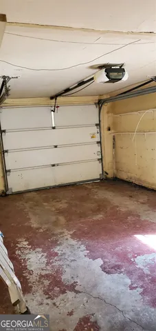a view of a garage