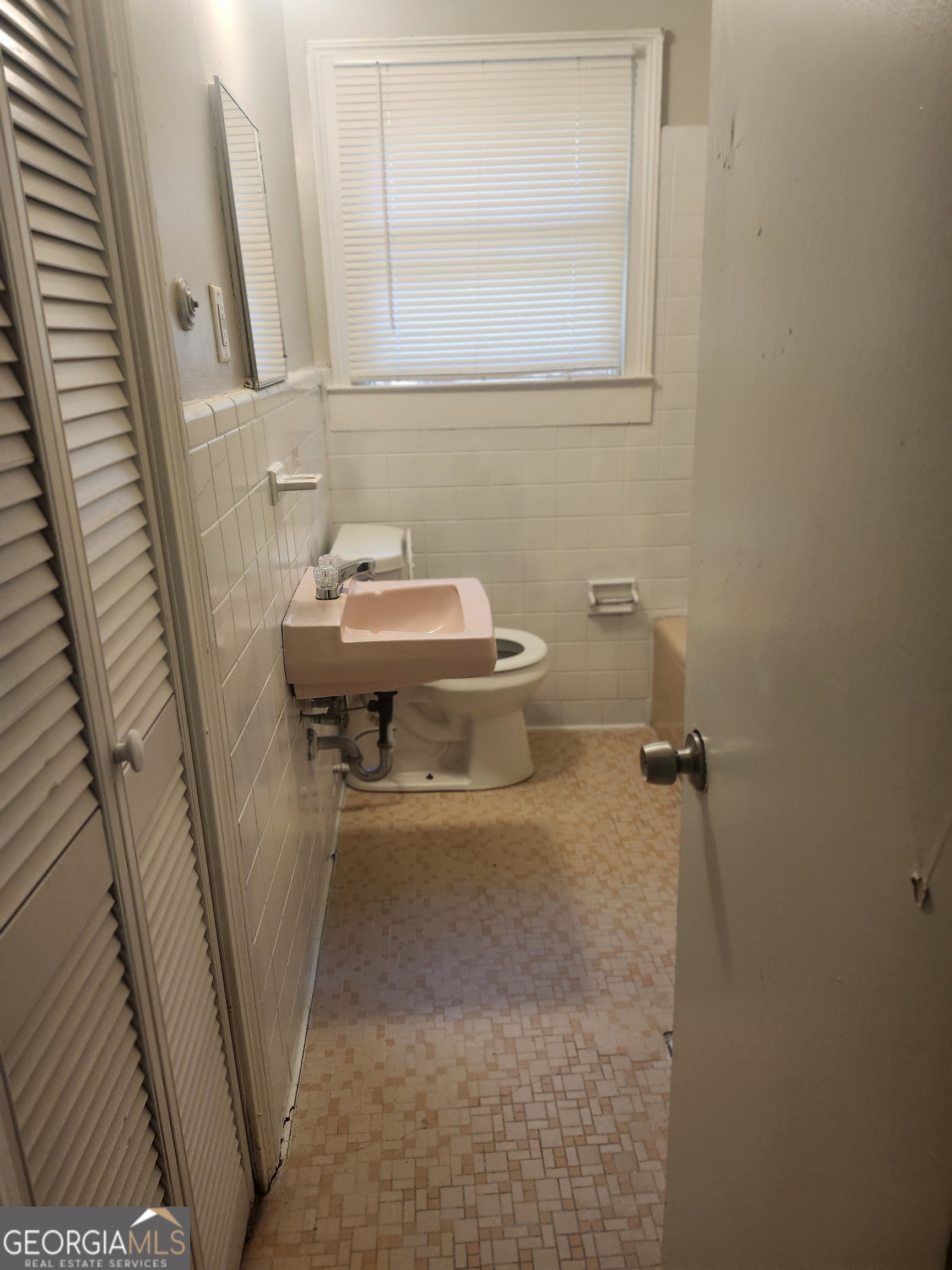 2828 Engle Road Northwest Atlanta, GA 30318 - Photo 21 of 35