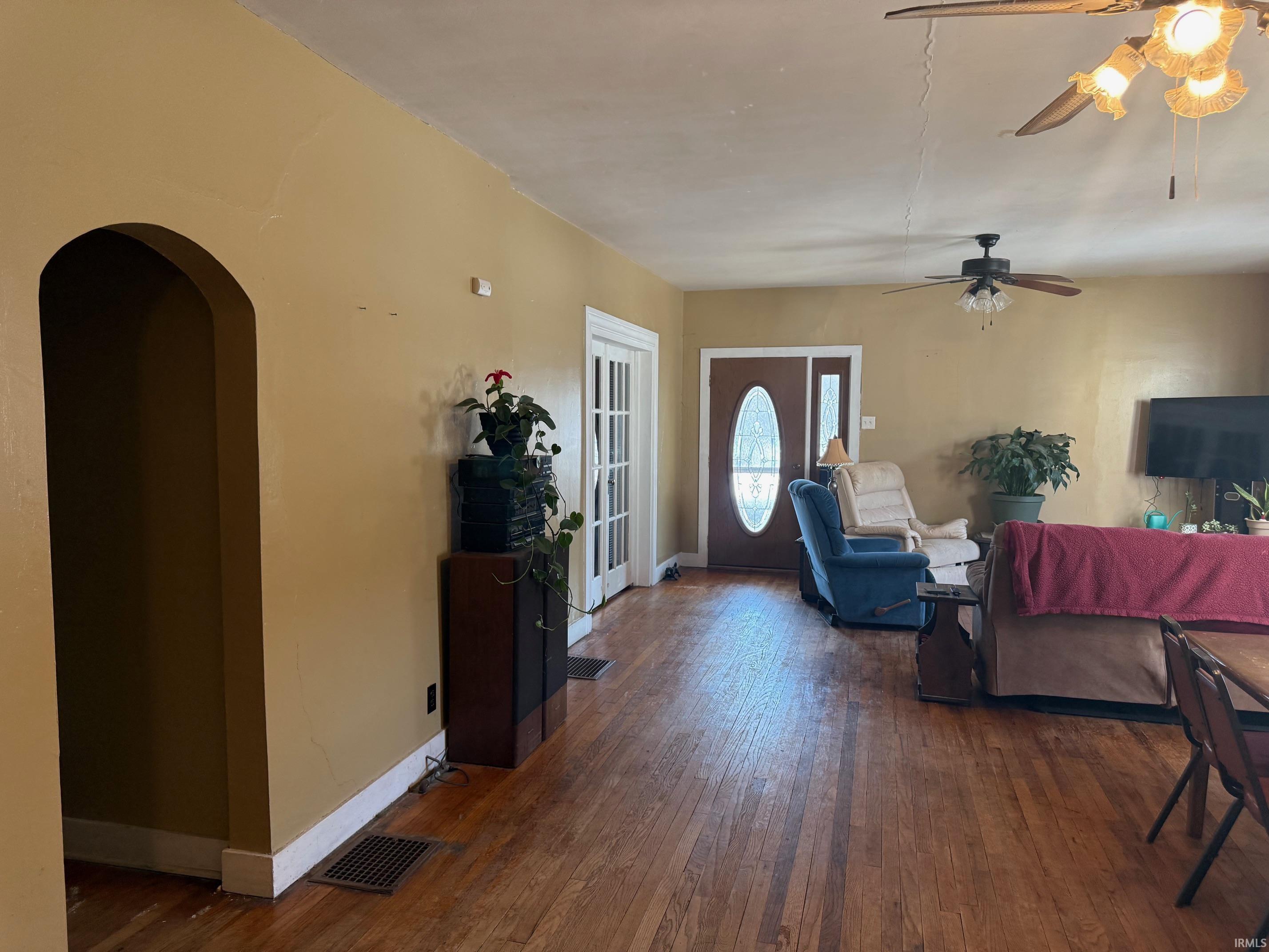 519 East Franklin Street Delphi, IN 46923 - Photo 5 of 36