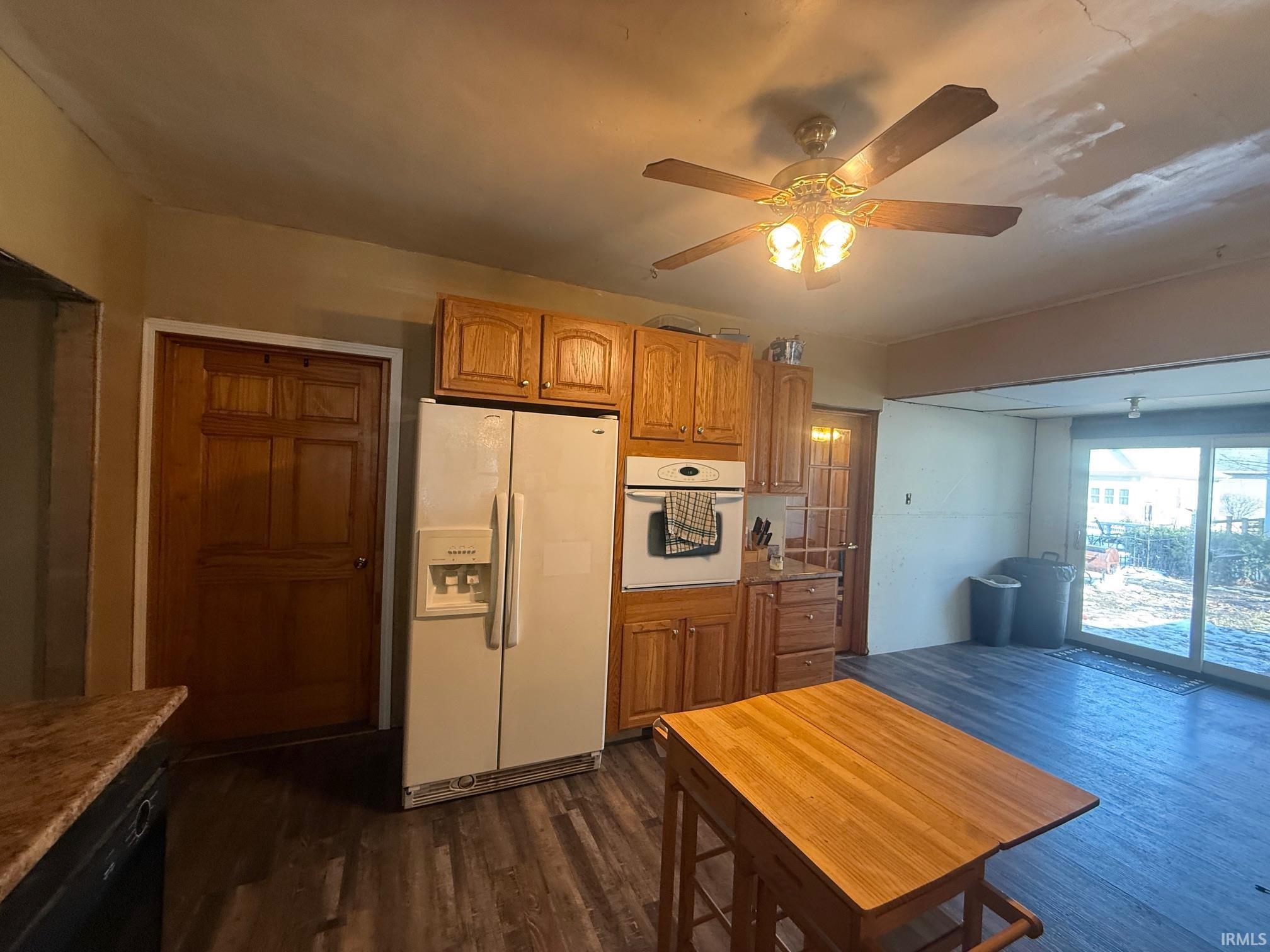 519 East Franklin Street Delphi, IN 46923 - Photo 5 of 36