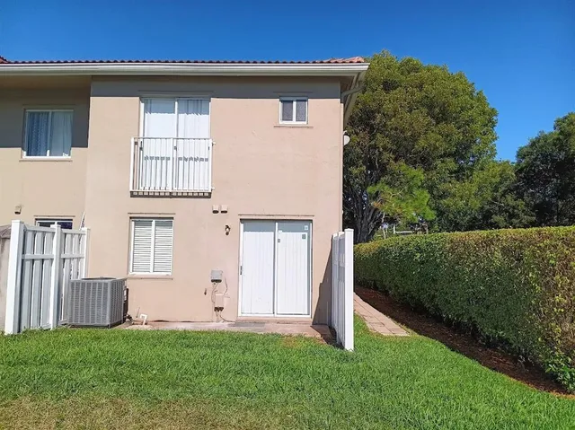 $2,900 | 150 Riviera Circle, Weston, FL 33326