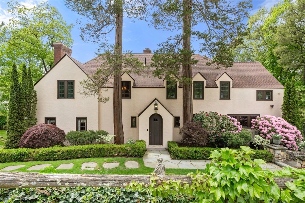 85 Gate House Road Newton, MA 02467 - Photo 1 of 12