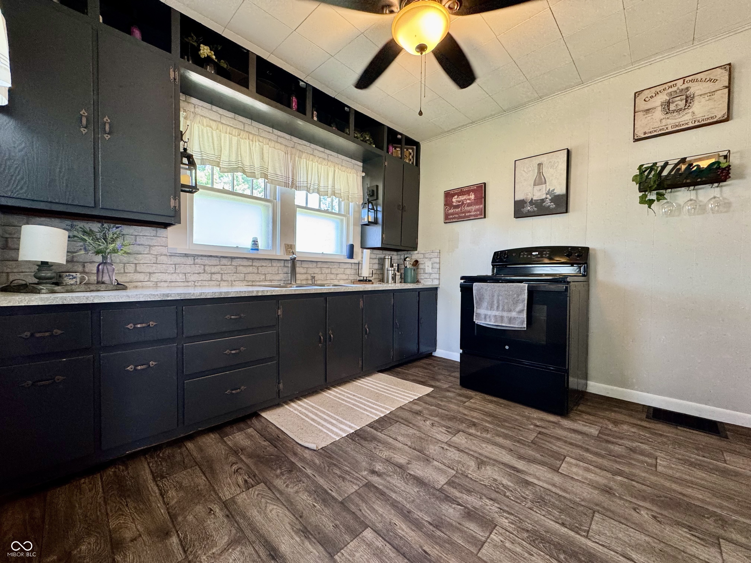 805 Smith Street Salem, IN 47167 - Photo 15 of 34