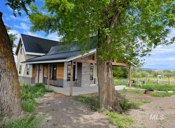 $749,900 | 2250 Moritz Lane, Indian Valley, ID 83632