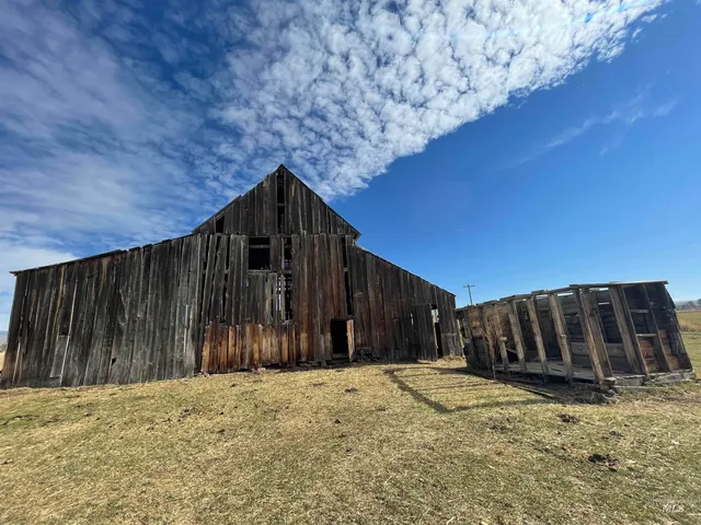 $789,900 | 2250 Moritz Lane, Indian Valley, ID 83632