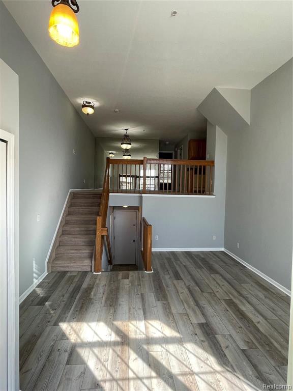 4326 Maple Street Dearborn, MI 48126 - Photo 5 of 31
