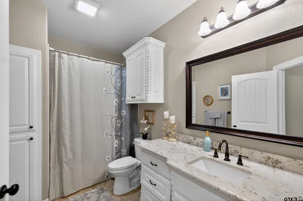 $755,000 | 15524 Sugar Rdg Lane, Flint, TX 75762