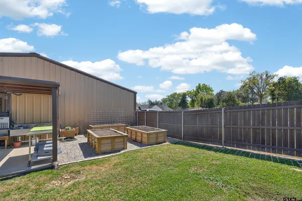 $755,000 | 15524 Sugar Rdg Lane, Flint, TX 75762