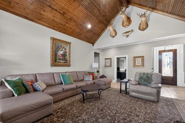 $755,000 | 15524 Sugar Rdg Lane, Flint, TX 75762