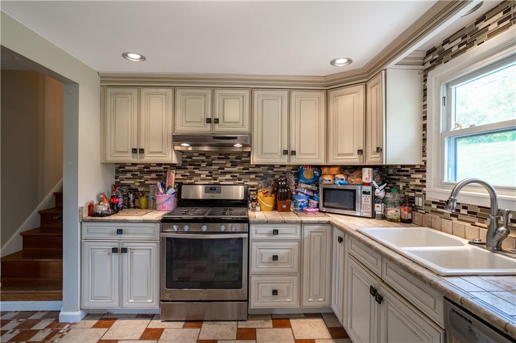 275 Reservoir Road Apollo, PA 15613 - Photo 8 of 21 Gallery Image 8