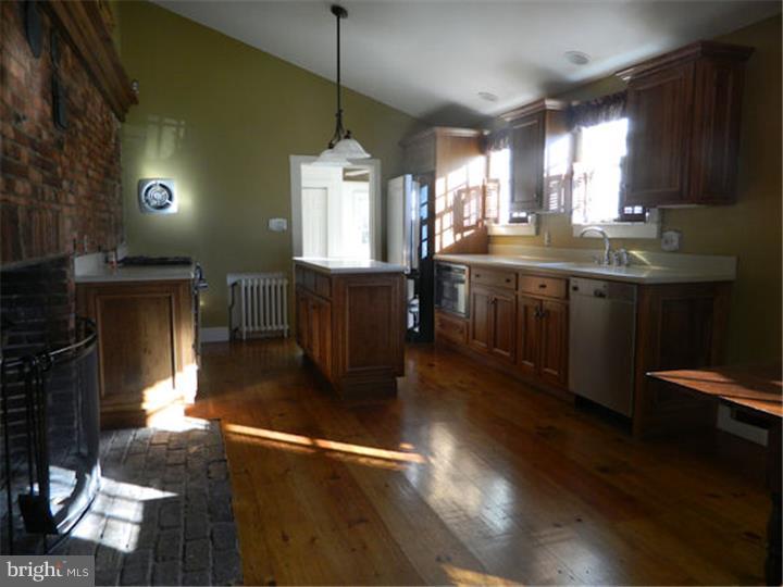 15 Chesterfield Georgetown Road Chesterfield, NJ 08515 - Photo 3 of 14 Kitchen