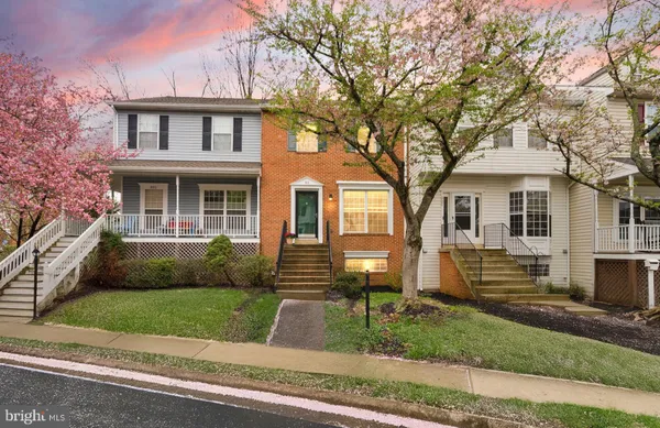 $549,990 | 303 Rangers Way Southeast, Leesburg, VA 20175