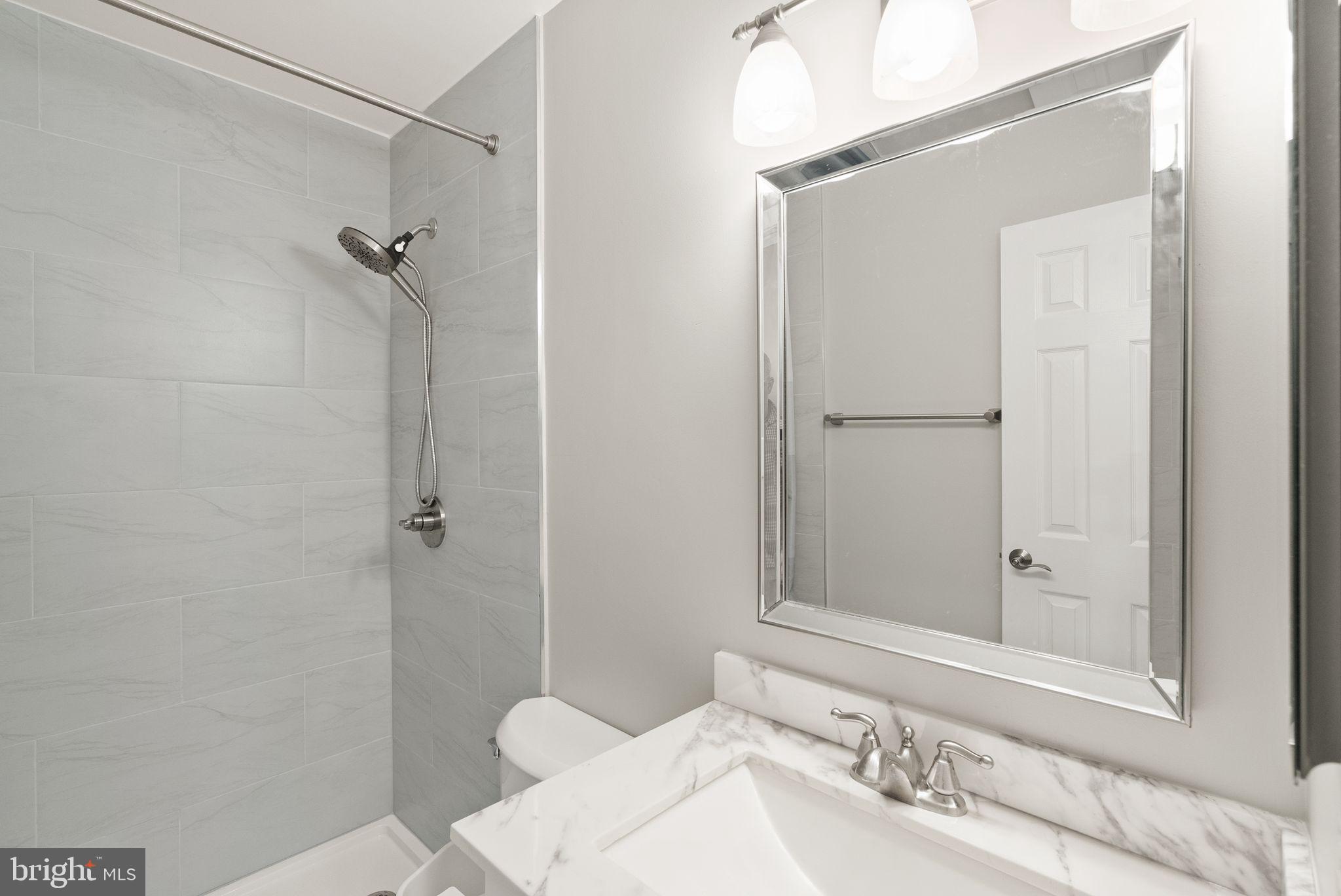 303 Rangers Way Southeast Leesburg, VA 20175 - Photo 24 of 37