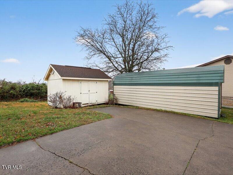 529 Old Gray Station Road Gray, TN 37615 - Photo 32 of 33 32-529-Old-Gray-Station-Rd-WindowStill