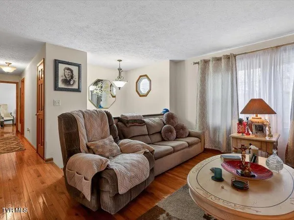 $309,900 | 529 Old Gray Station Road, Gray, TN 37615