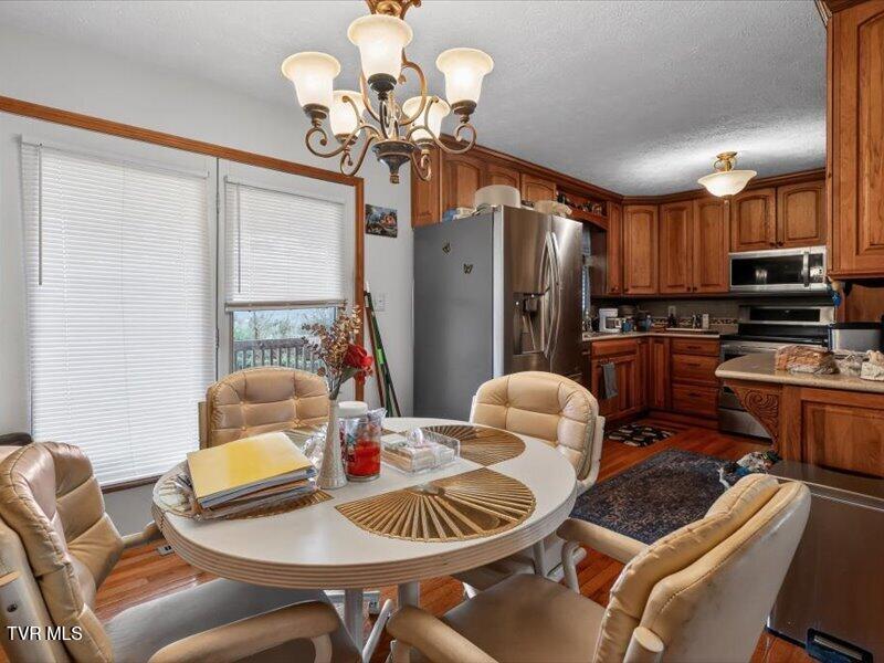 529 Old Gray Station Road Gray, TN 37615 - Photo 9 of 33 09-529-Old-Gray-Station-Rd-WindowStill