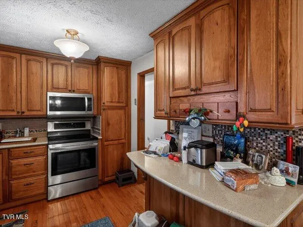 $309,900 | 529 Old Gray Station Road, Gray, TN 37615