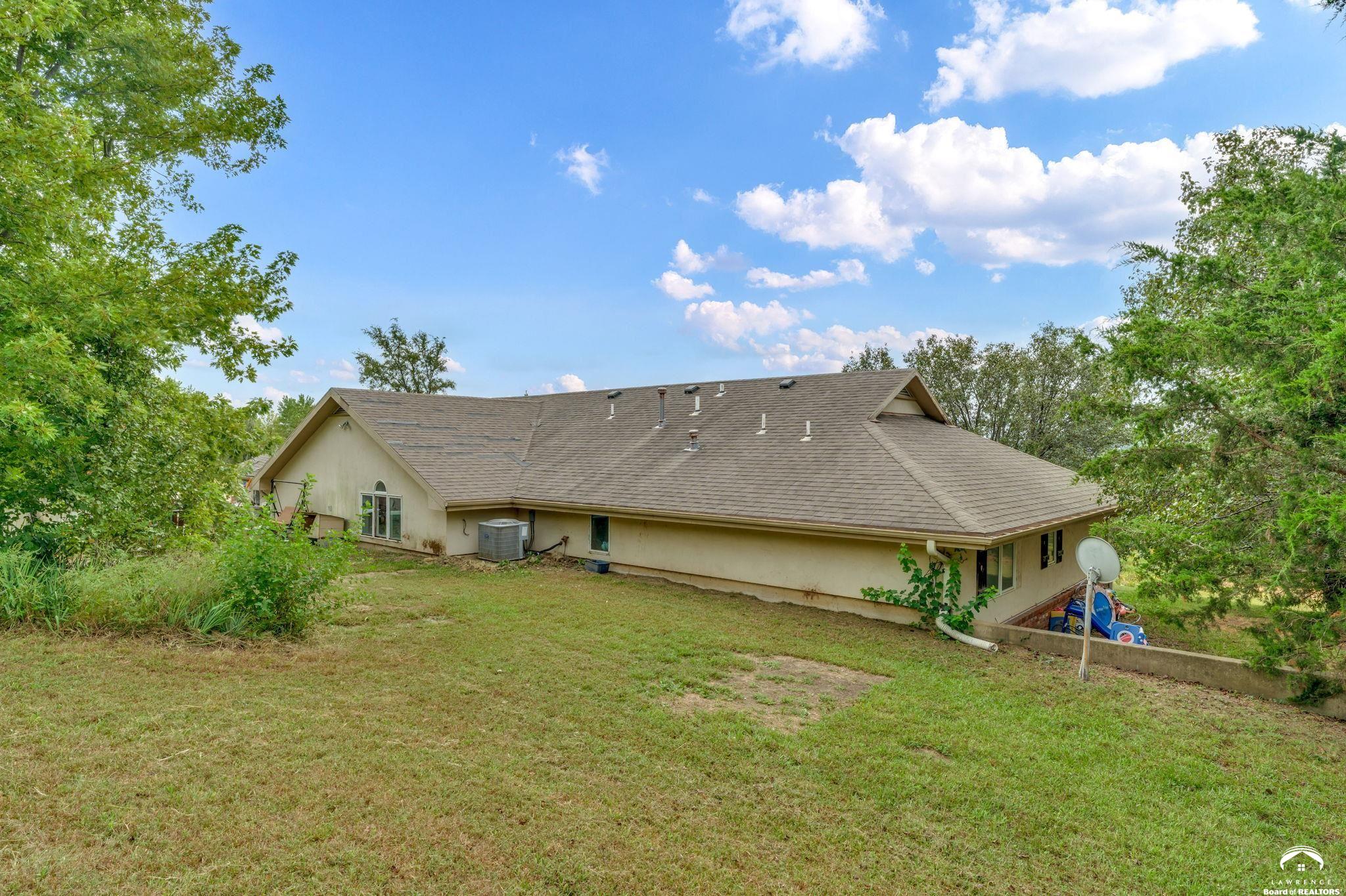 1058 East 932 Road Lawrence, KS 66047 - Photo 49 of 51 Gallery Image 49