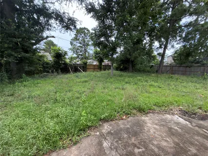 $285,000 | 1151 Creekmont Drive, Houston, TX 77091