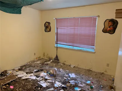 $285,000 | 1151 Creekmont Drive, Houston, TX 77091