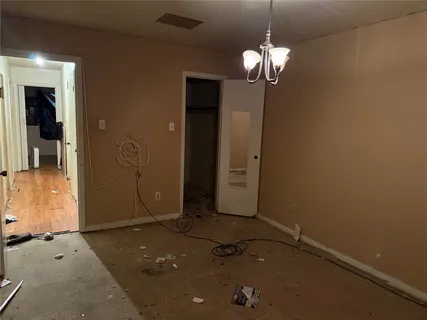 $285,000 | 1151 Creekmont Drive, Houston, TX 77091