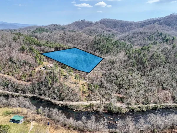 $140,000 | 8.43-ac 8.43-ac River Cove Lane, Hayesville, NC 28904