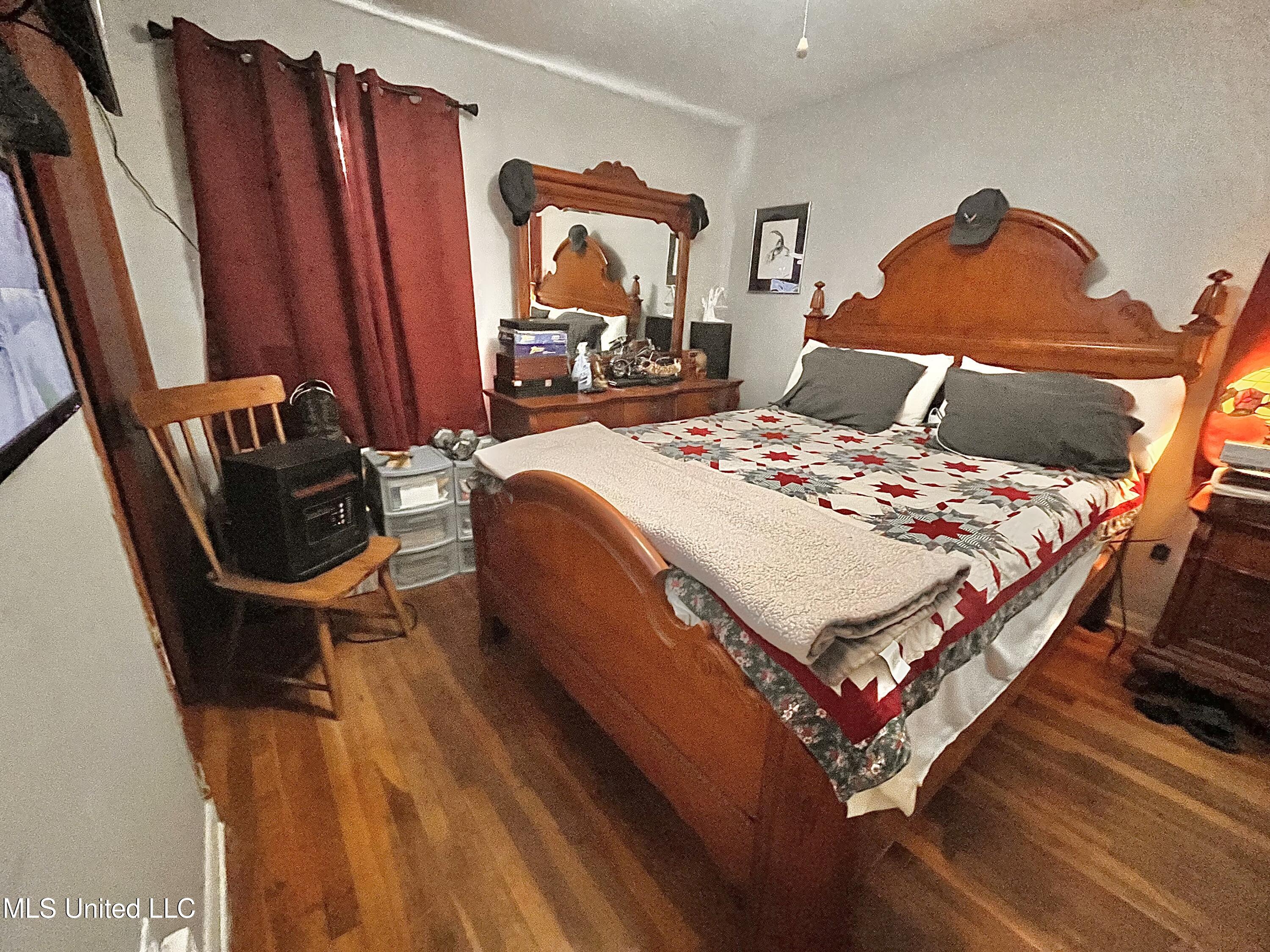 83 Sunset Acres Road Holly Springs, MS 38635 - Photo 9 of 20 Primary bed