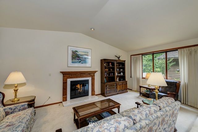 $580,000 | 5305 221st Avenue Northeast, Redmond, WA 98053