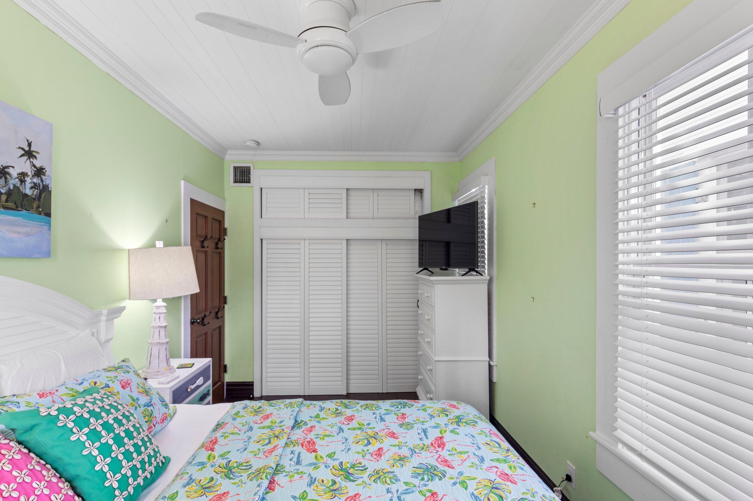 409 Grinnell Street Key West, FL 33040 - Photo 29 of 47 042