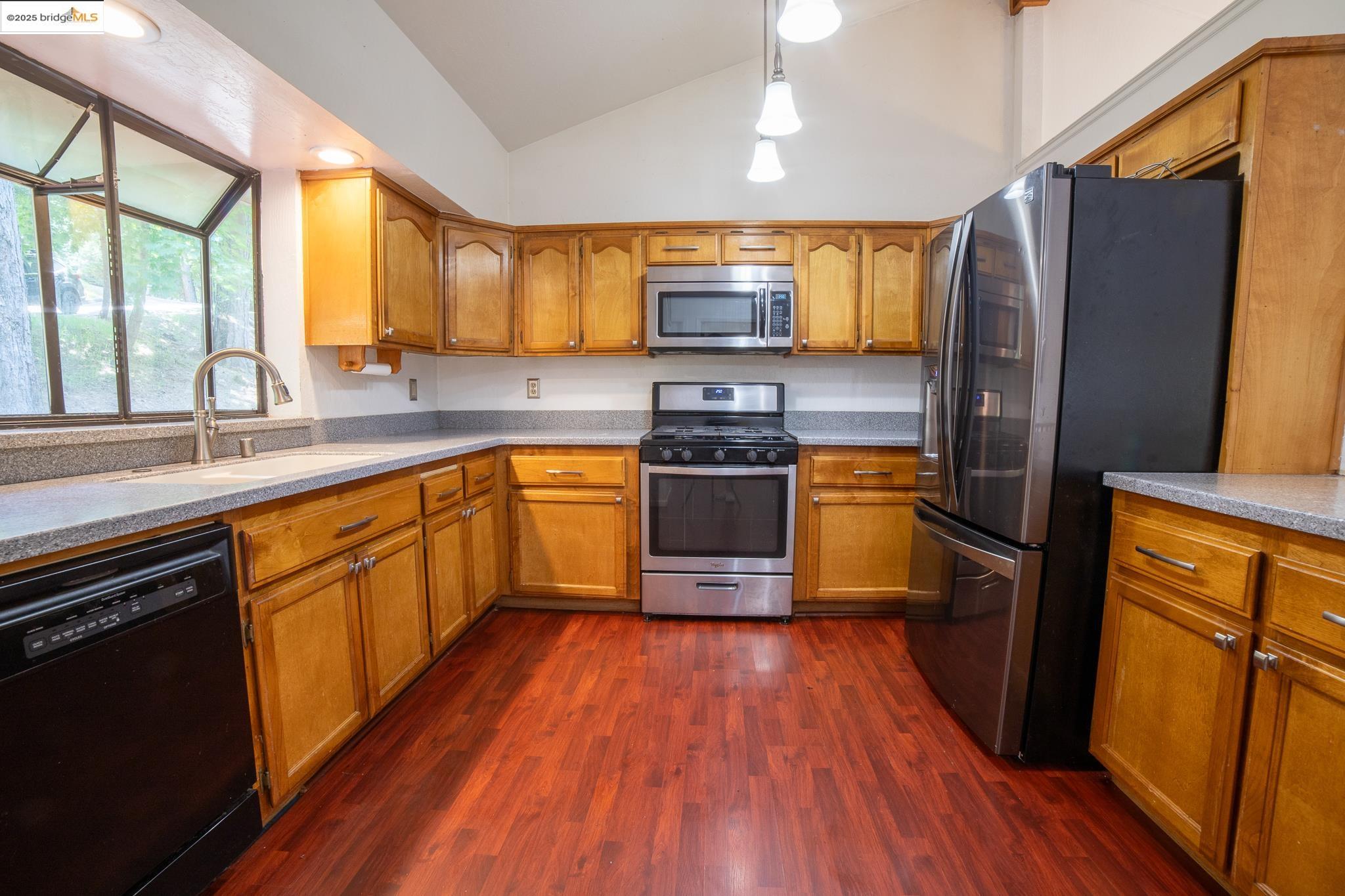 24327 Kewin Mill Road Sonora, CA 95370 - Photo 11 of 42