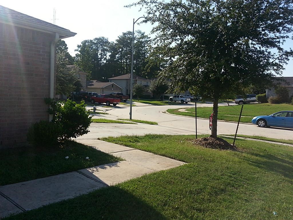 22851 Twisting Pine Drive Spring, TX 77373 - Photo 2 of 13