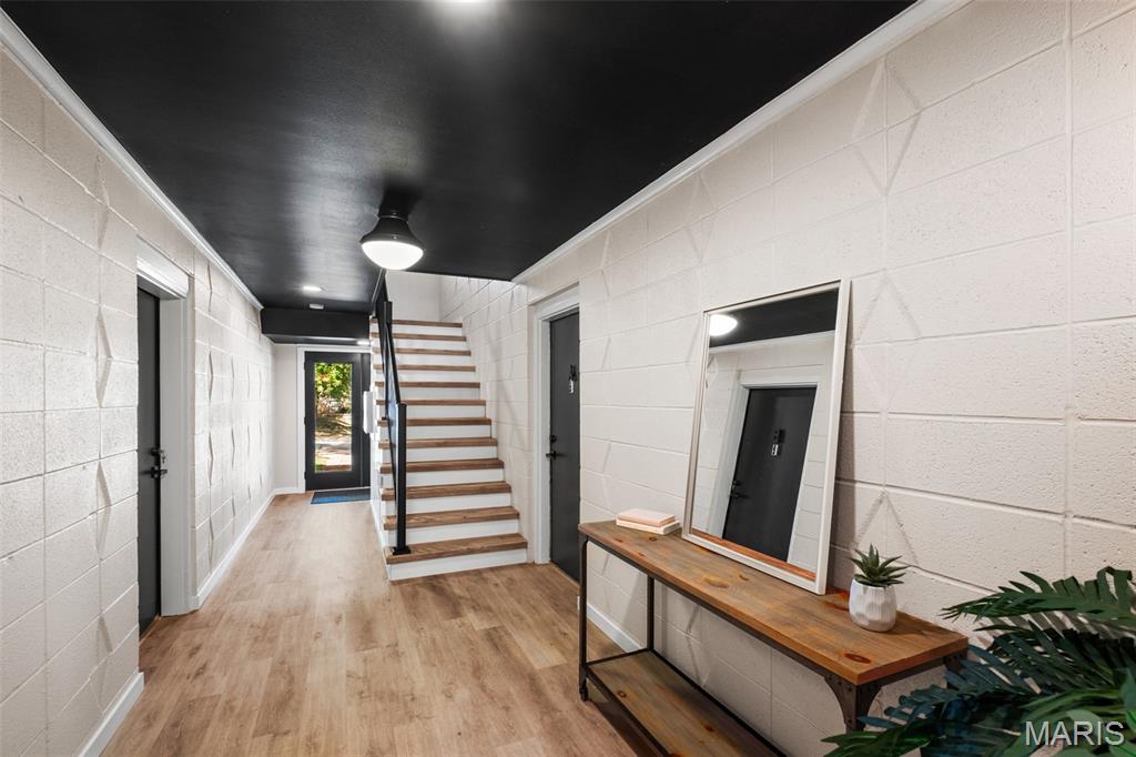 621 Broadmoor Drive, Unit A Chesterfield, MO 63017 - Photo 4 of 26