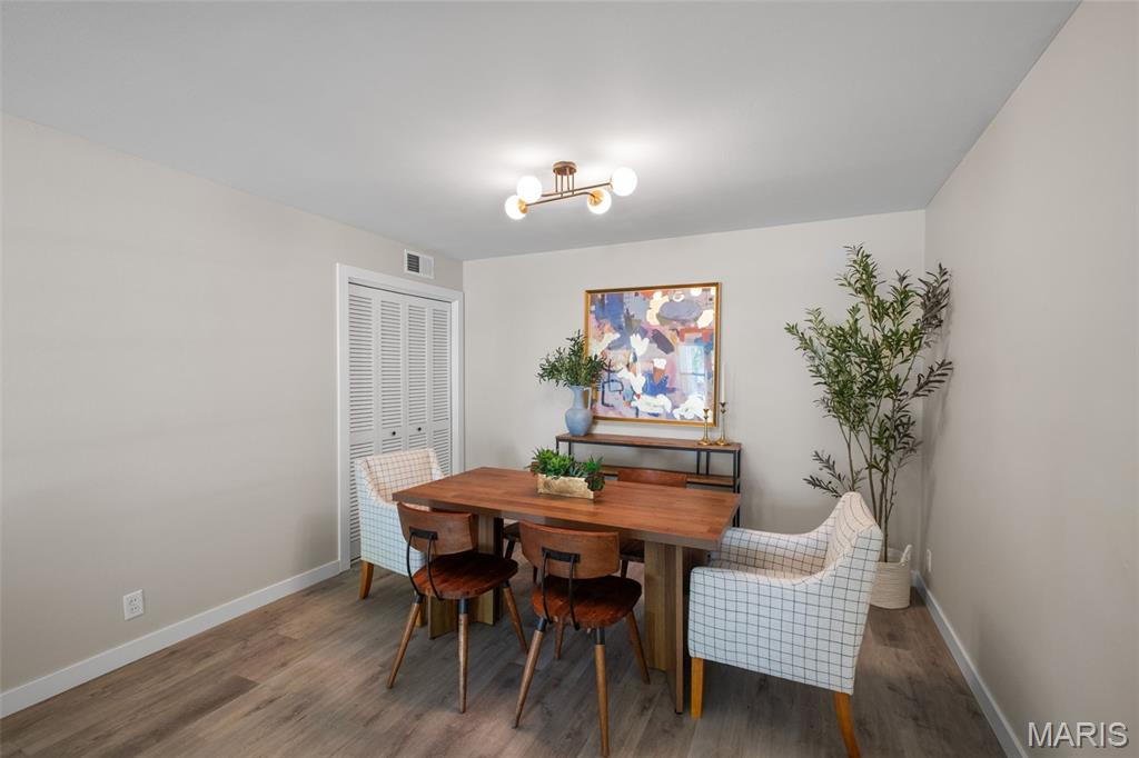 621 Broadmoor Drive, Unit A Chesterfield, MO 63017 - Photo 7 of 26