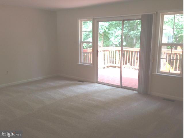 13 Myrtle Road Fredericksburg, VA 22405 - Photo 5 of 8 Living Room