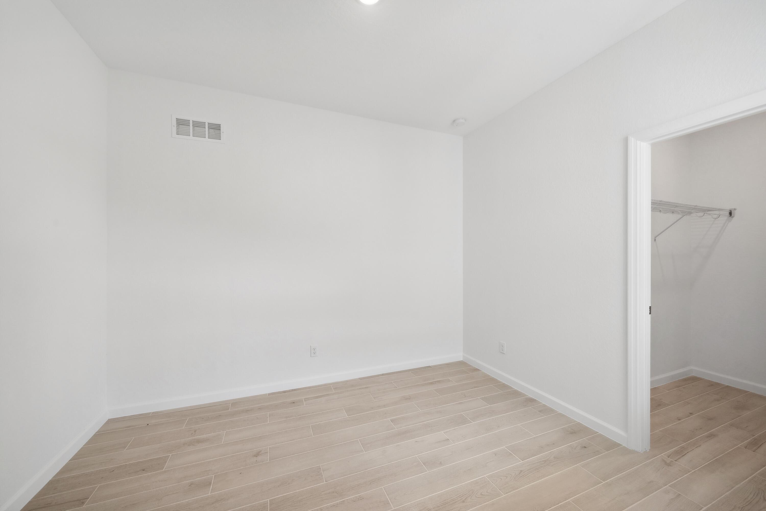 10099 Dreamweaver Road, Unit 51 Port St. Lucie, FL 34987 - Photo 3 of 36 a view of an empty room