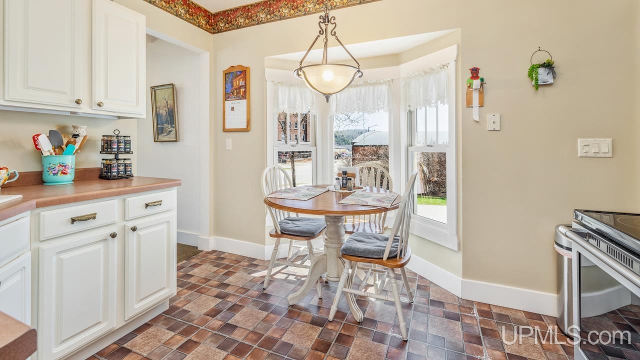 956 Main Street Niagara, WI 54151 - Photo 9 of 21 Gallery Image 9